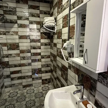 Lia Besiktas * Istanbul