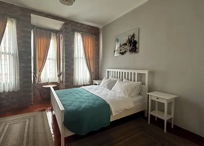 Lia Besiktas Hotel *